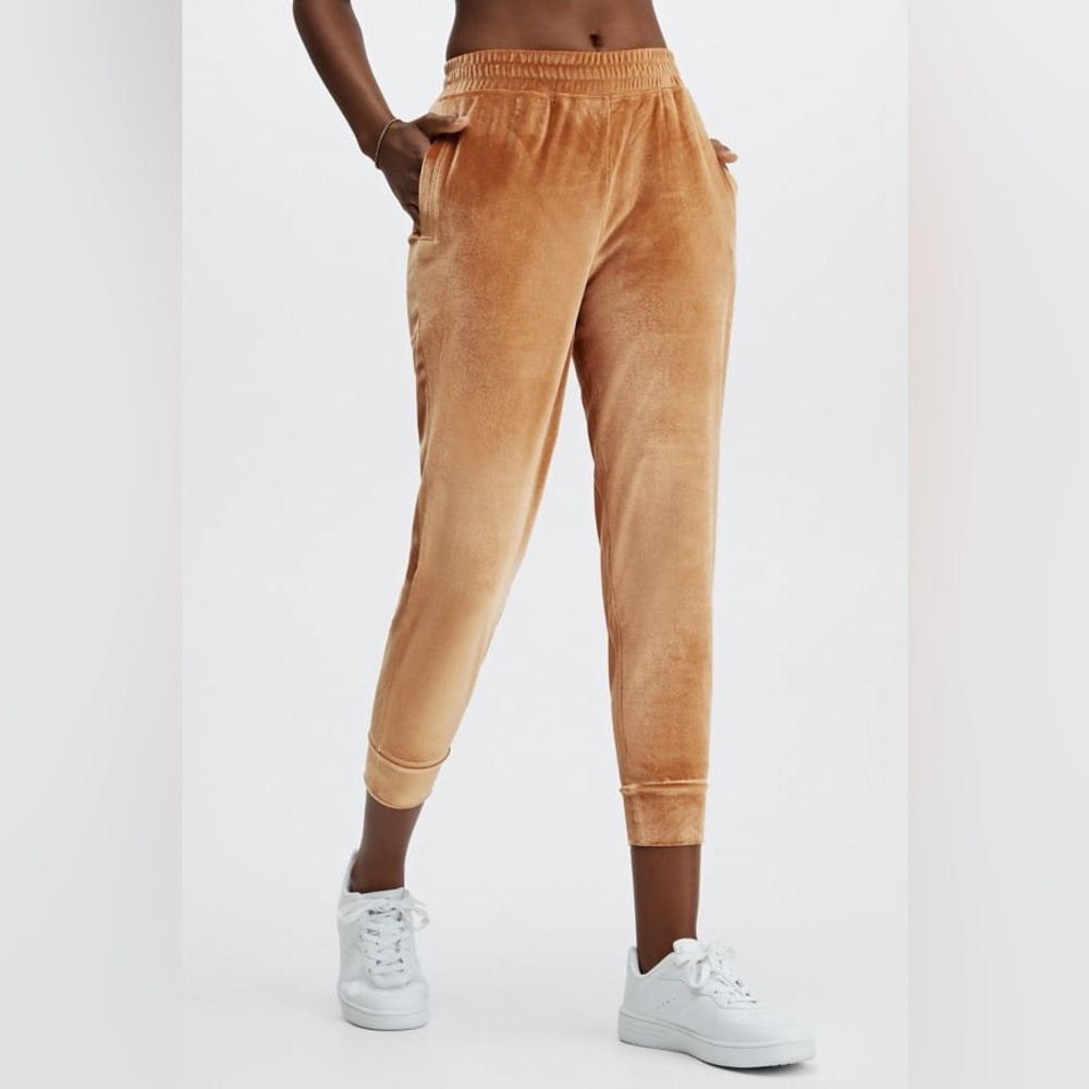 Fabletics Daria Velour Jogger Casual Athleisure Pants Gold Size Small